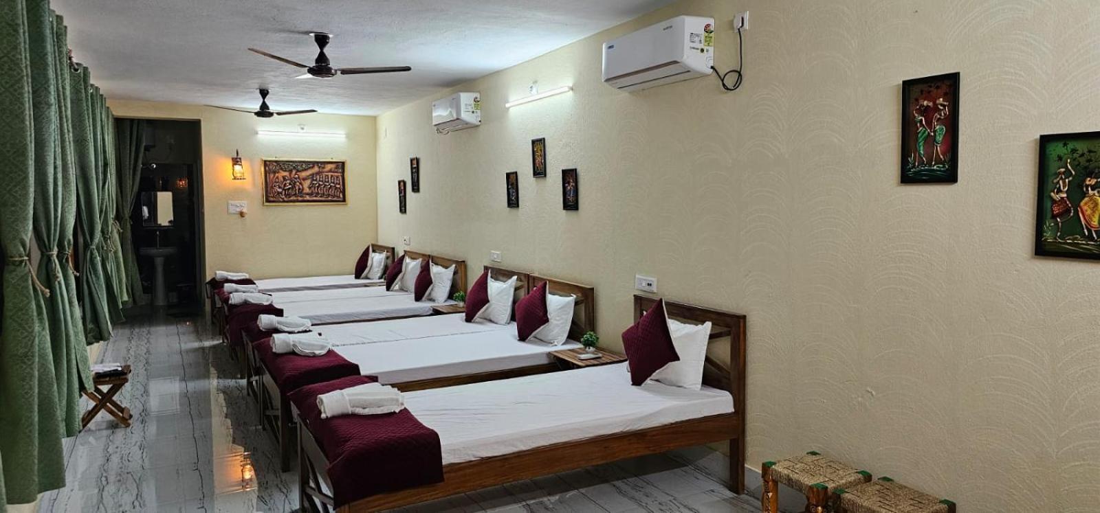 Moon Village Resort Shanti Niketan Luaran gambar