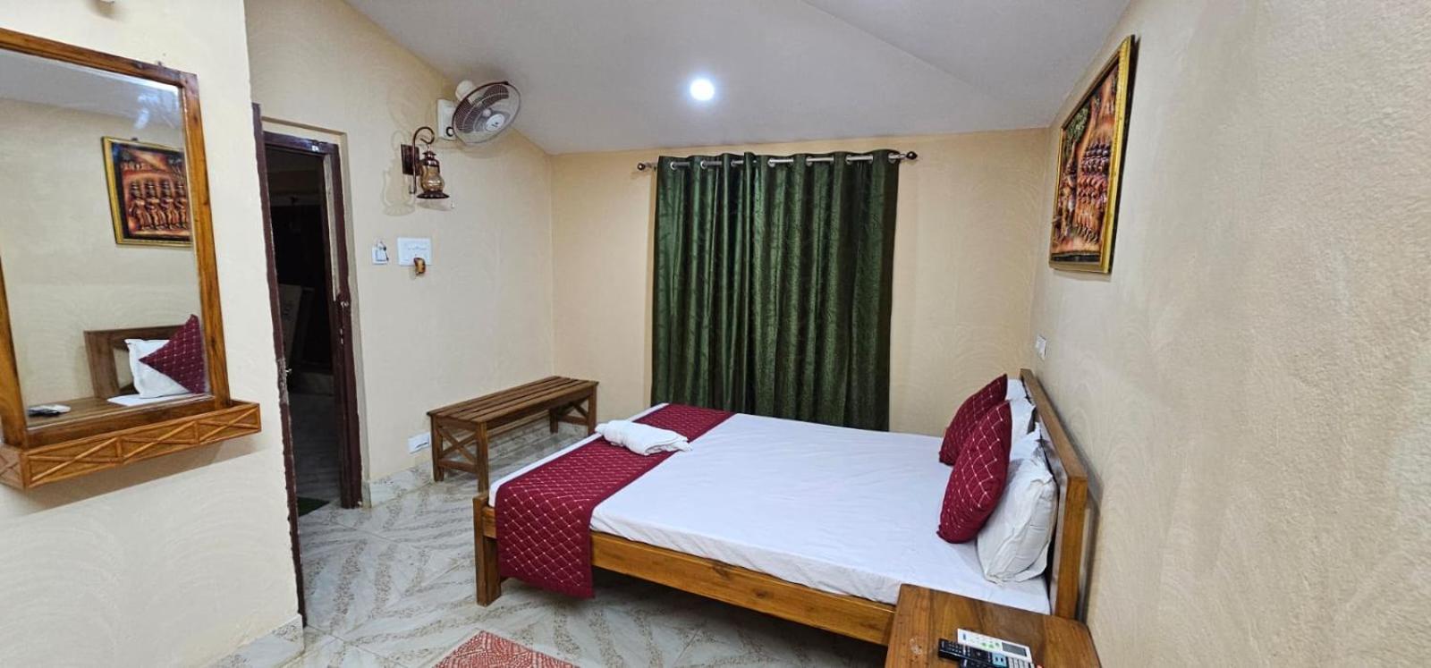 Moon Village Resort Shanti Niketan Luaran gambar