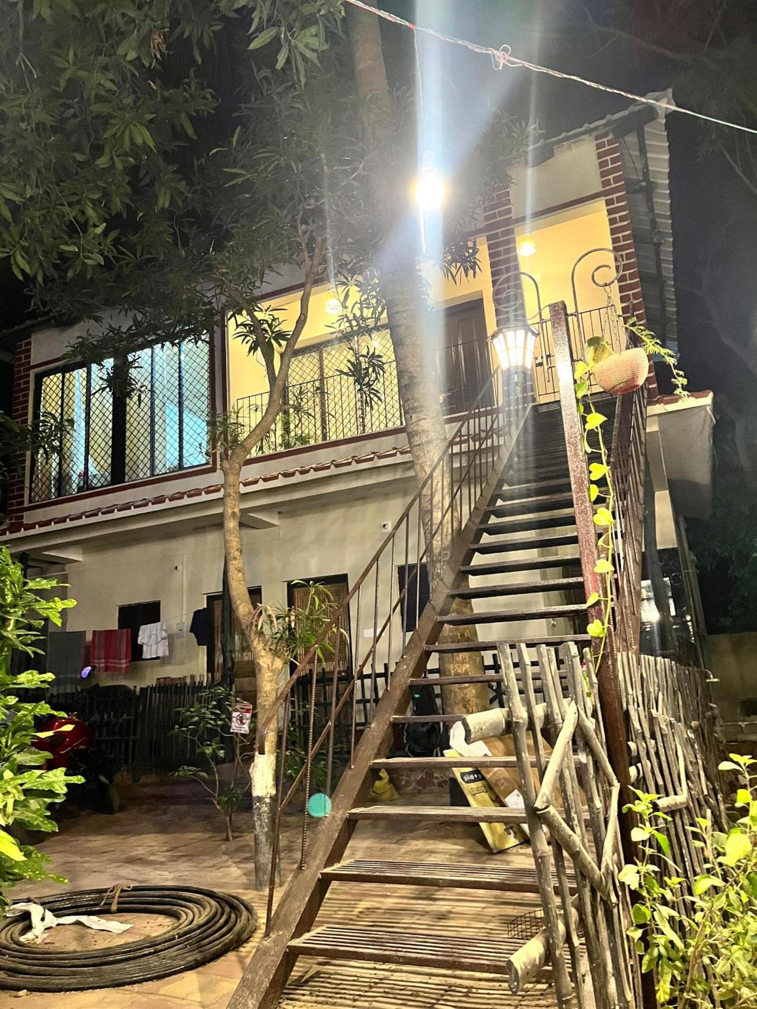 Moon Village Resort Shanti Niketan Luaran gambar